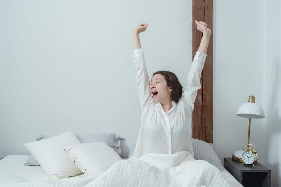 12 Ways To Beat The Sunday Blues 11 Woman yawning